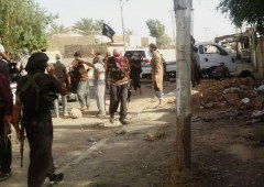 Islamic gunmen push into Iraq’s Sunni heartland