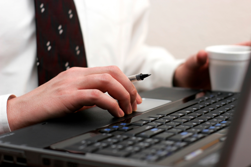 News now: Media and the challenge of reporting quickly on massive government documents
