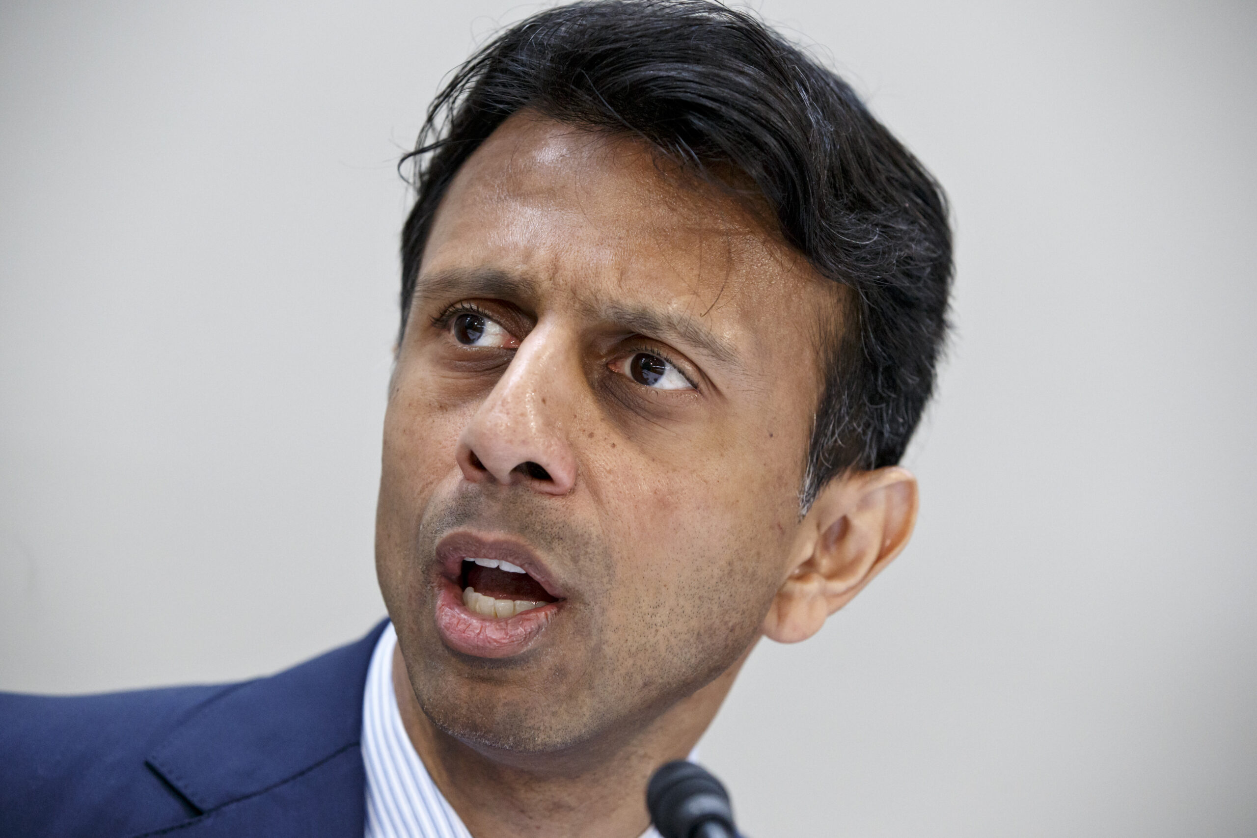 Jindal calls for smaller federal Department of Education
