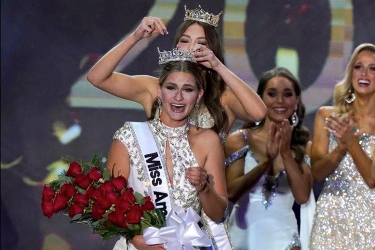 WATCH: Miss America winner Grace Stanke makes history in 2022 pageant