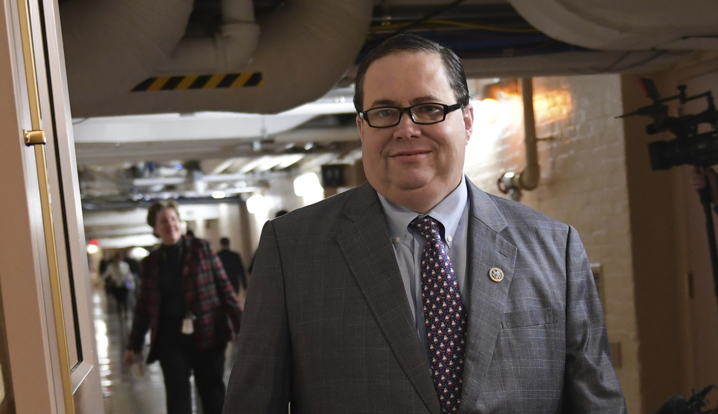 Ex-Blake Farenthold aide claims she was urged to perform campaign-related tasks: Report