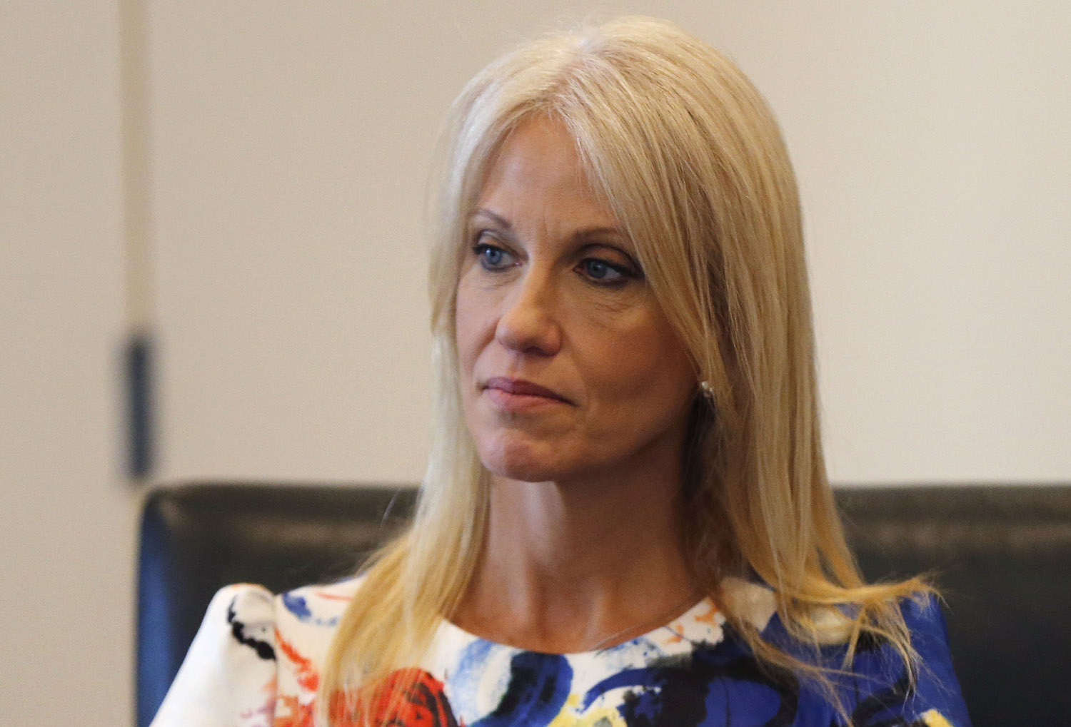 Trump campaign chief: Clinton is ‘playing the victim now’