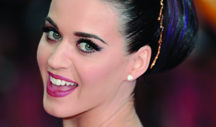 Katy, John spotted on date