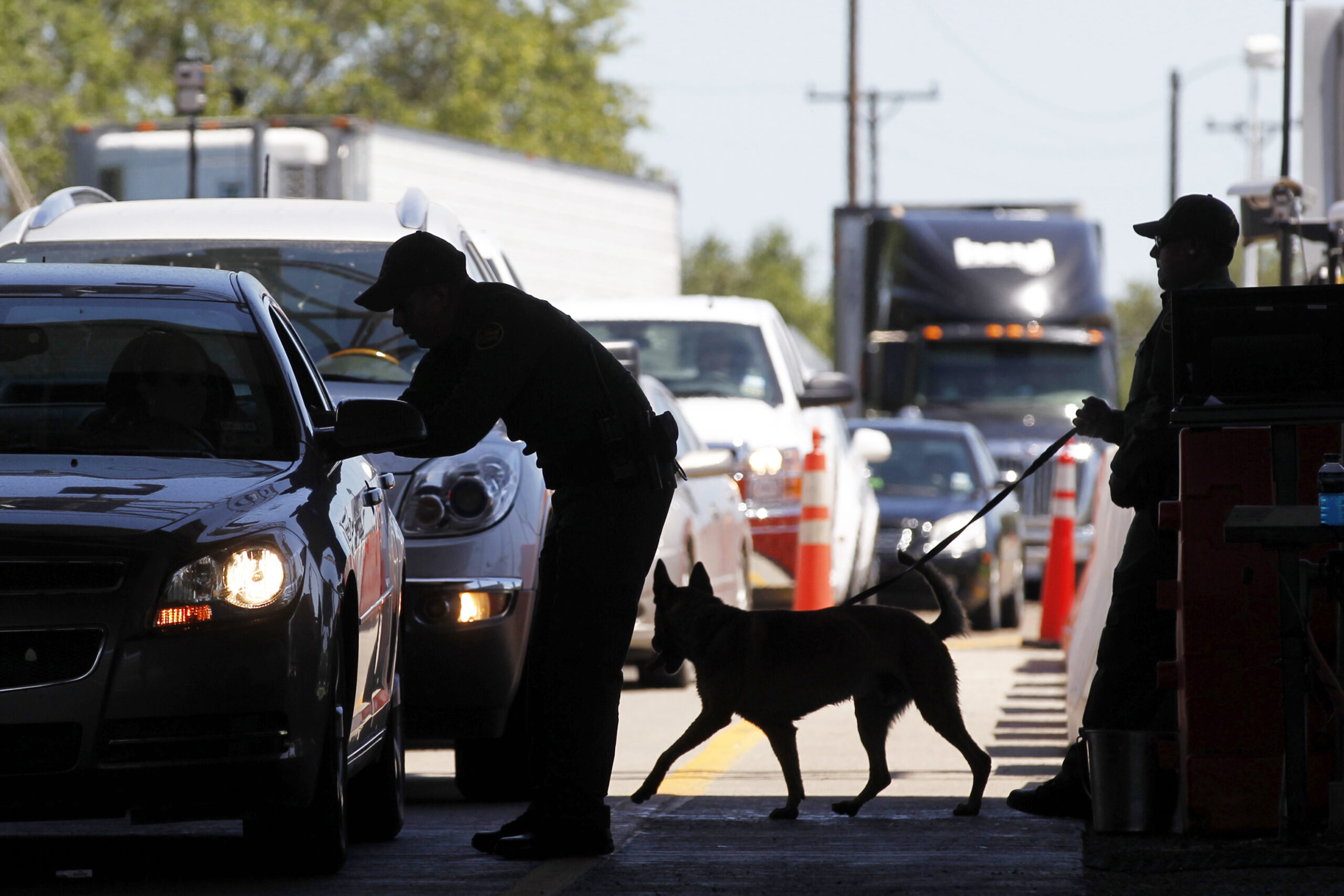 Administration: Bush-era law requires us to slow-walk deportations