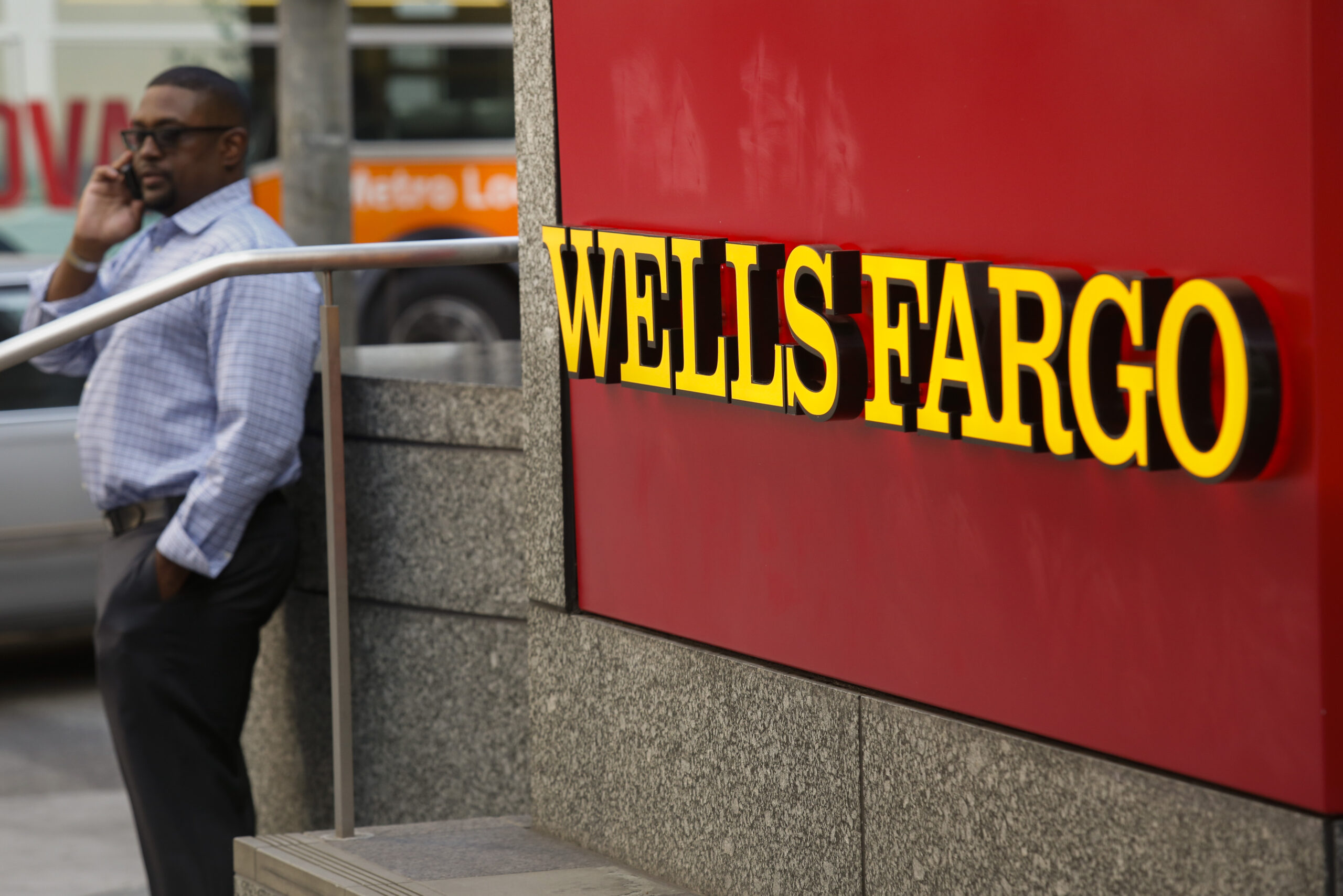 The companies collecting $370B in student loans don’t help students