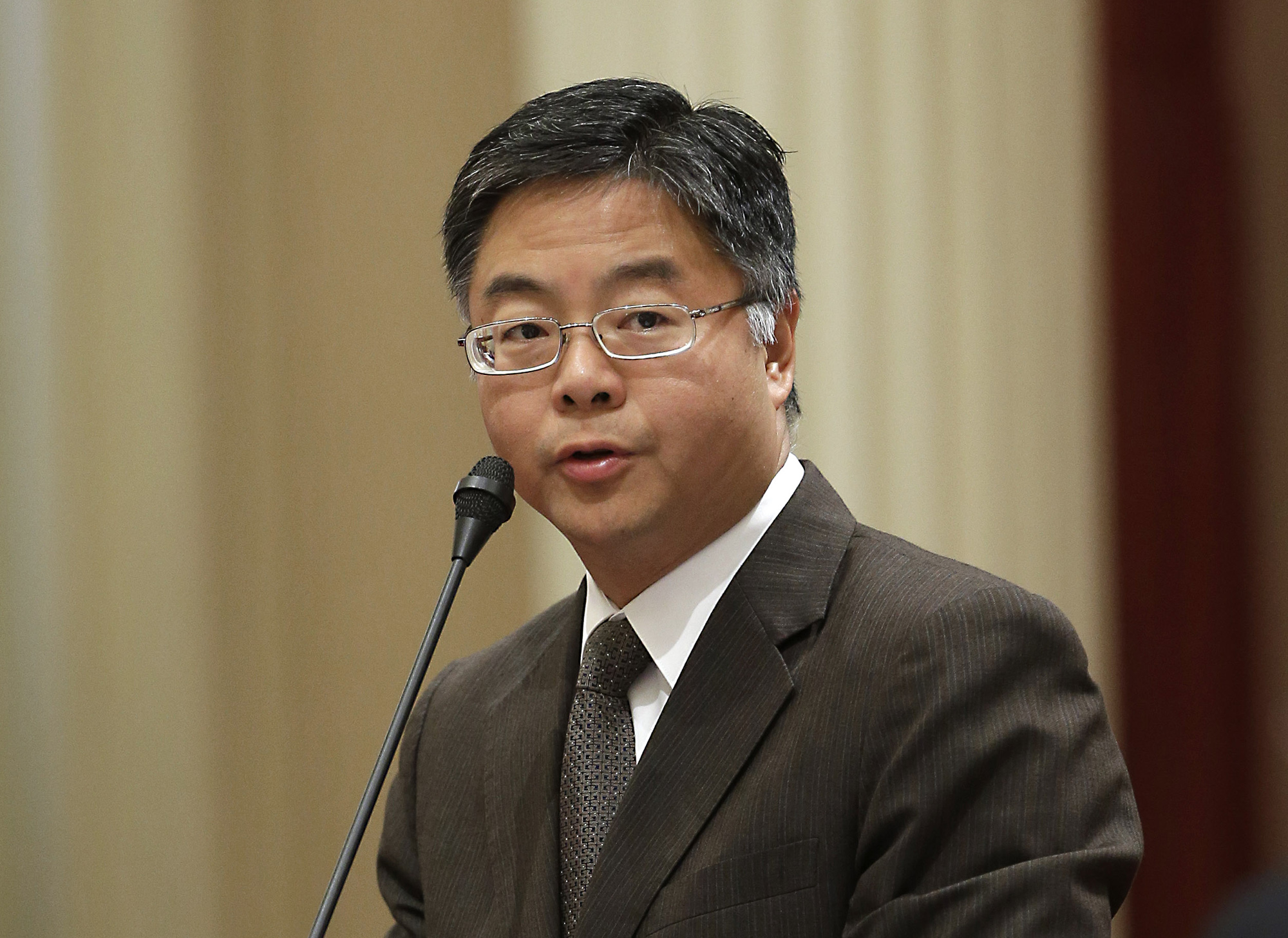 Top House Dem demands investigation into massive cellular network vulnerability