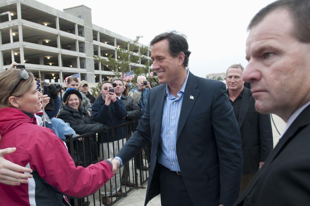 Santorum shakes up GOP race with breakout wins
