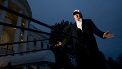 Trump could split online Right with social media platform plans