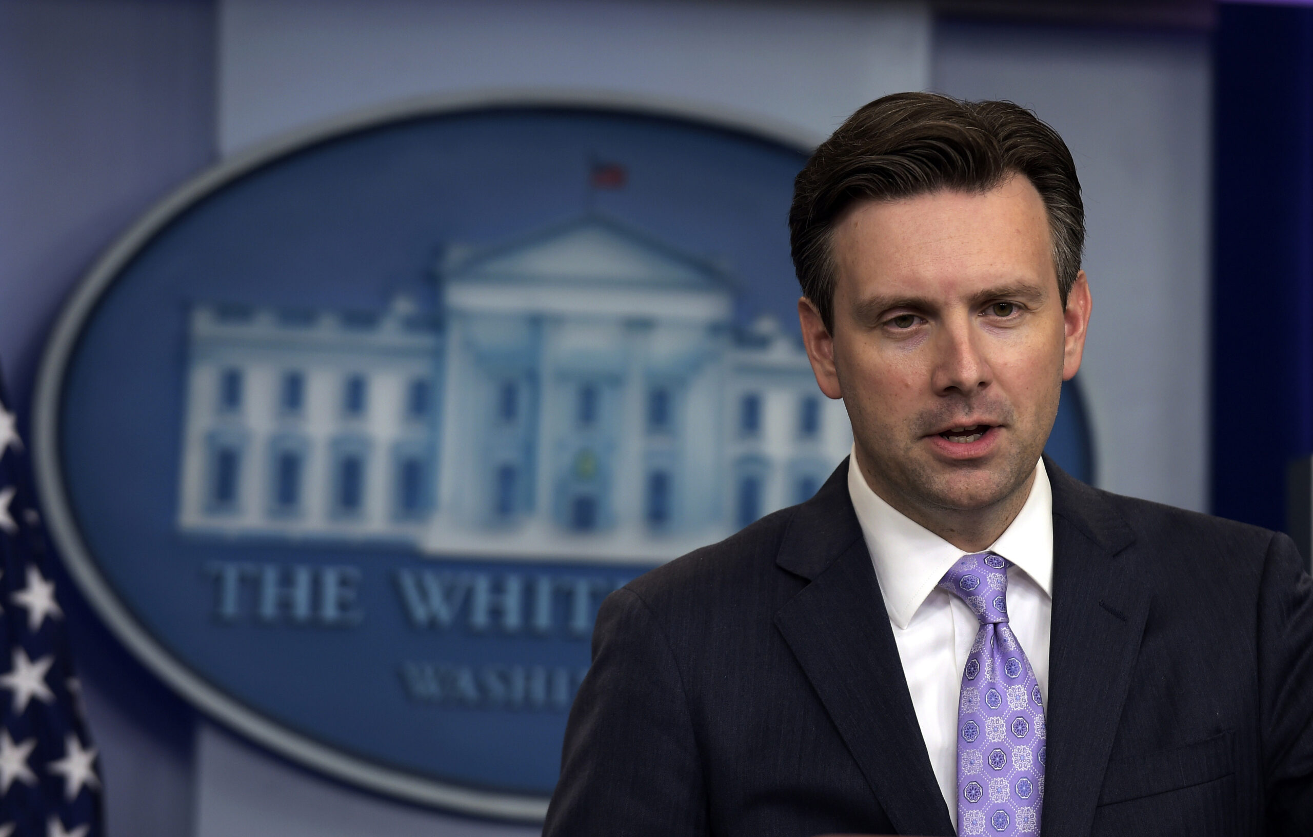 Obama stands by refugee pledge after attacks in Germany