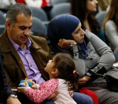 Obama far behind goal of taking in 10,000 Syrian refugees