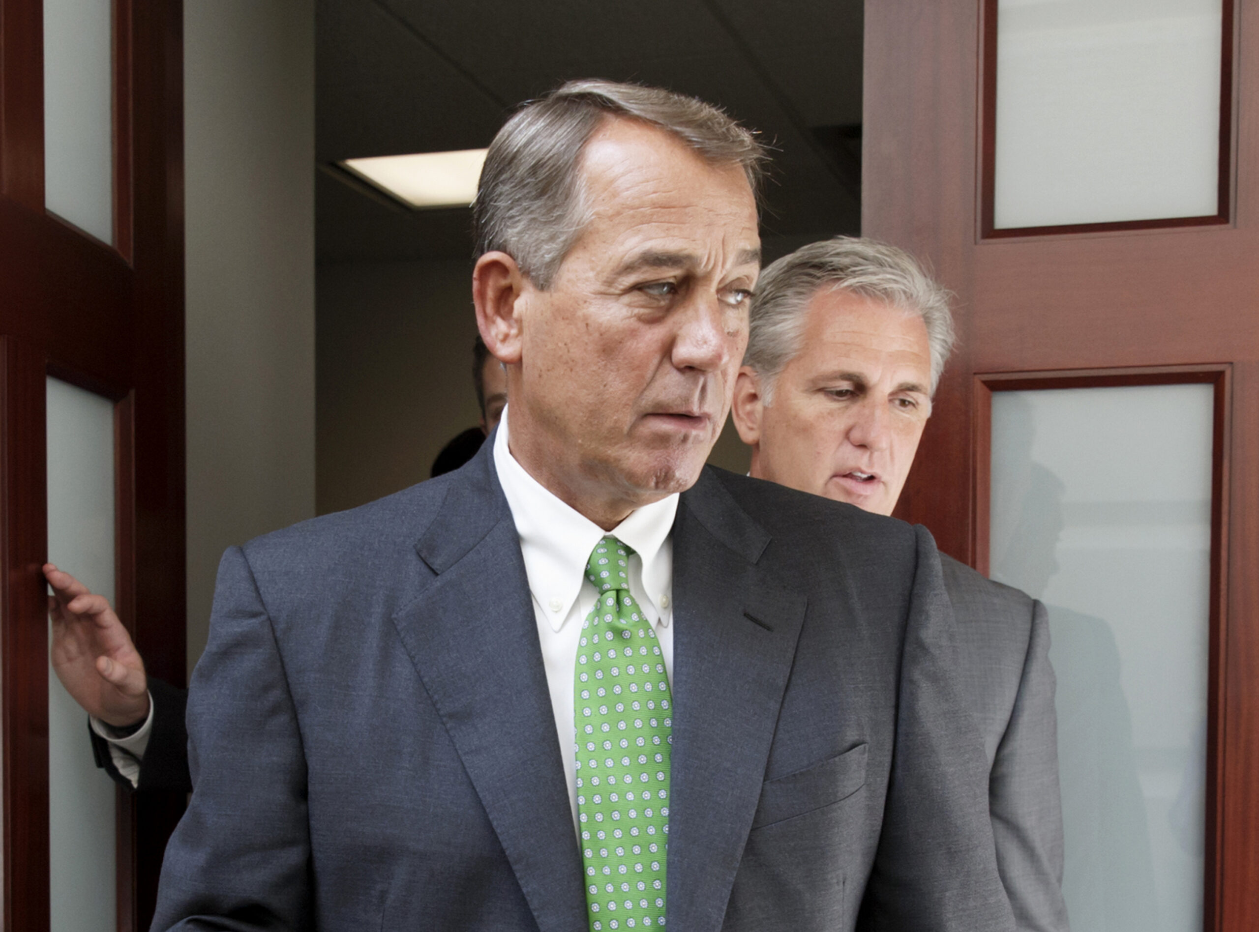Social media reacts to Boehner resignation