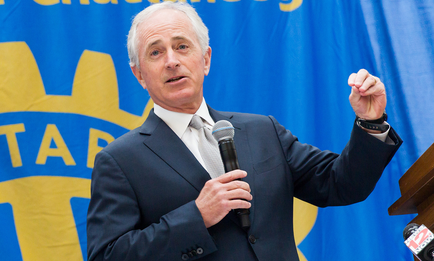GOP senator: Clinton, Trump must show they are unifiers