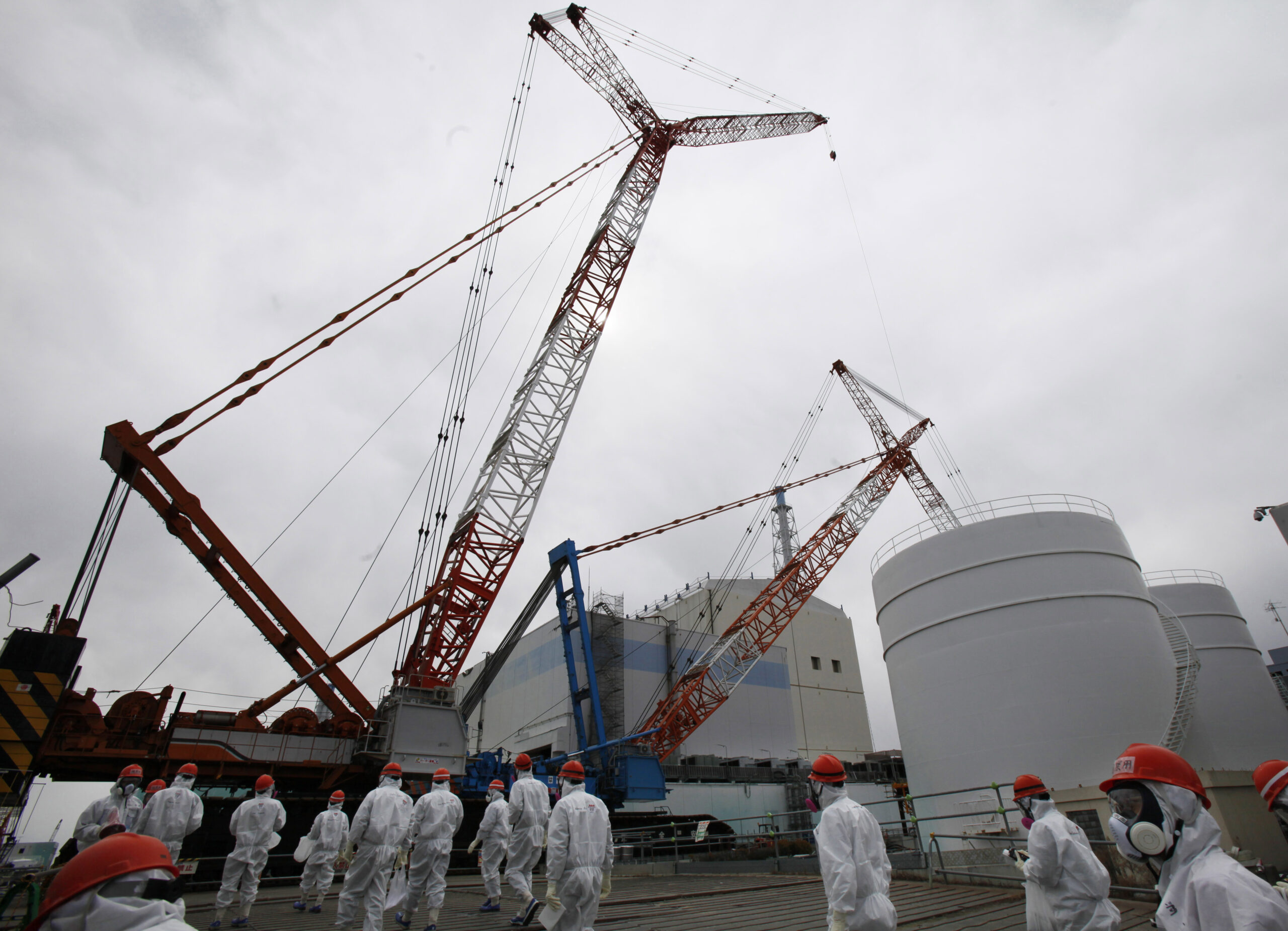 Panel wants TEPCO execs charged over nuke crisis