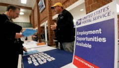 Jobless claims drop to 230,000