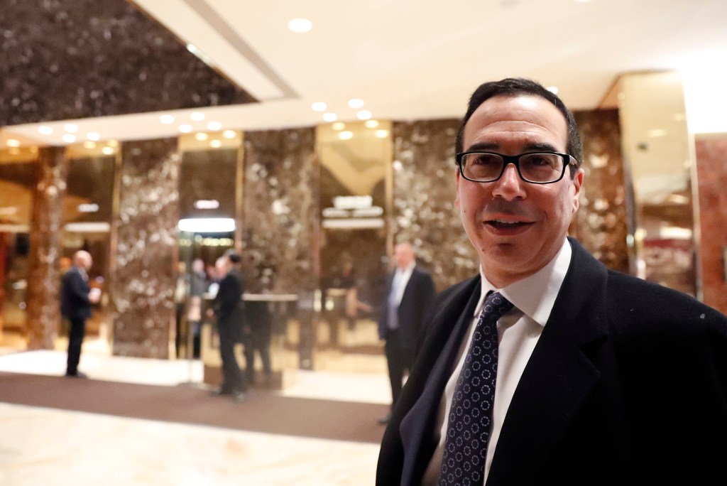 Trump team mulls national infrastructure bank