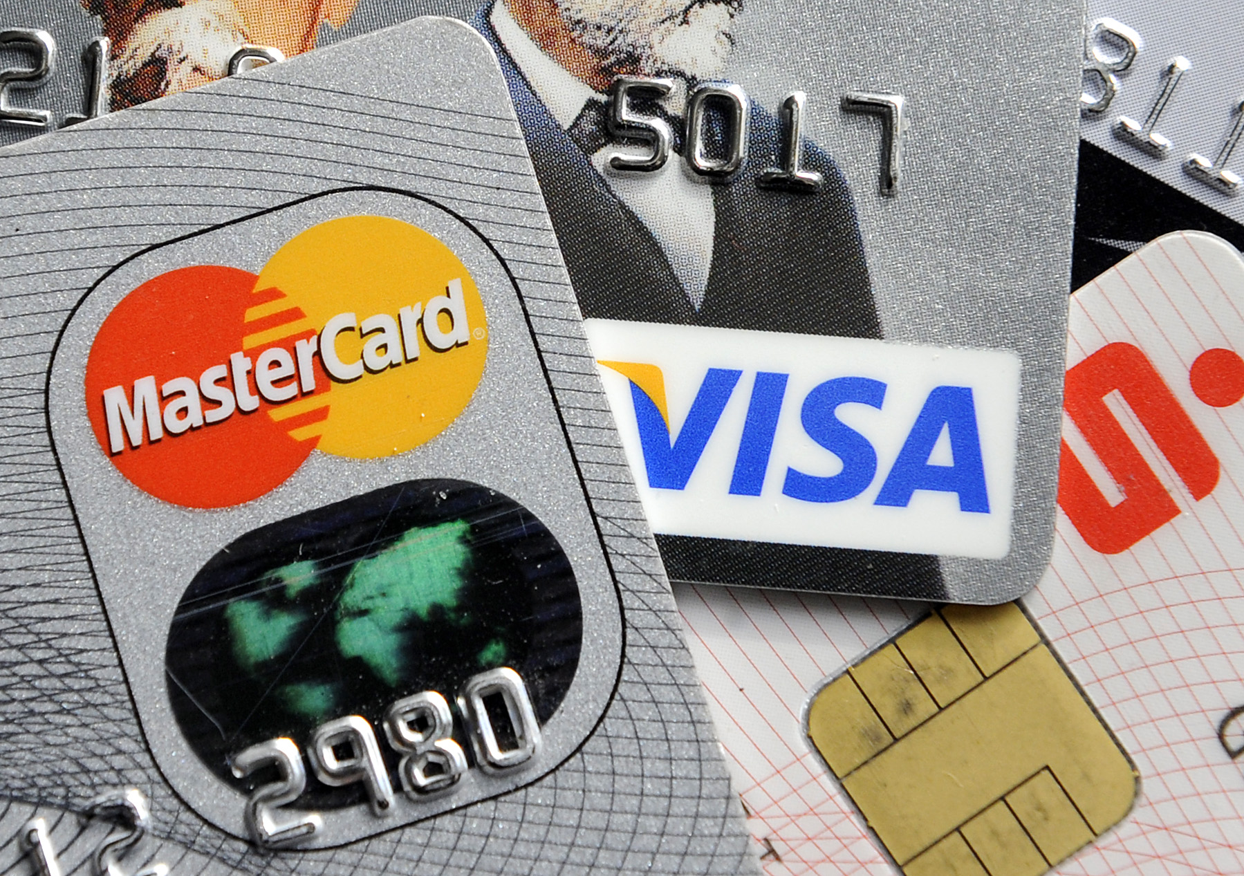 Hackers steal credit card info from thrift store chain