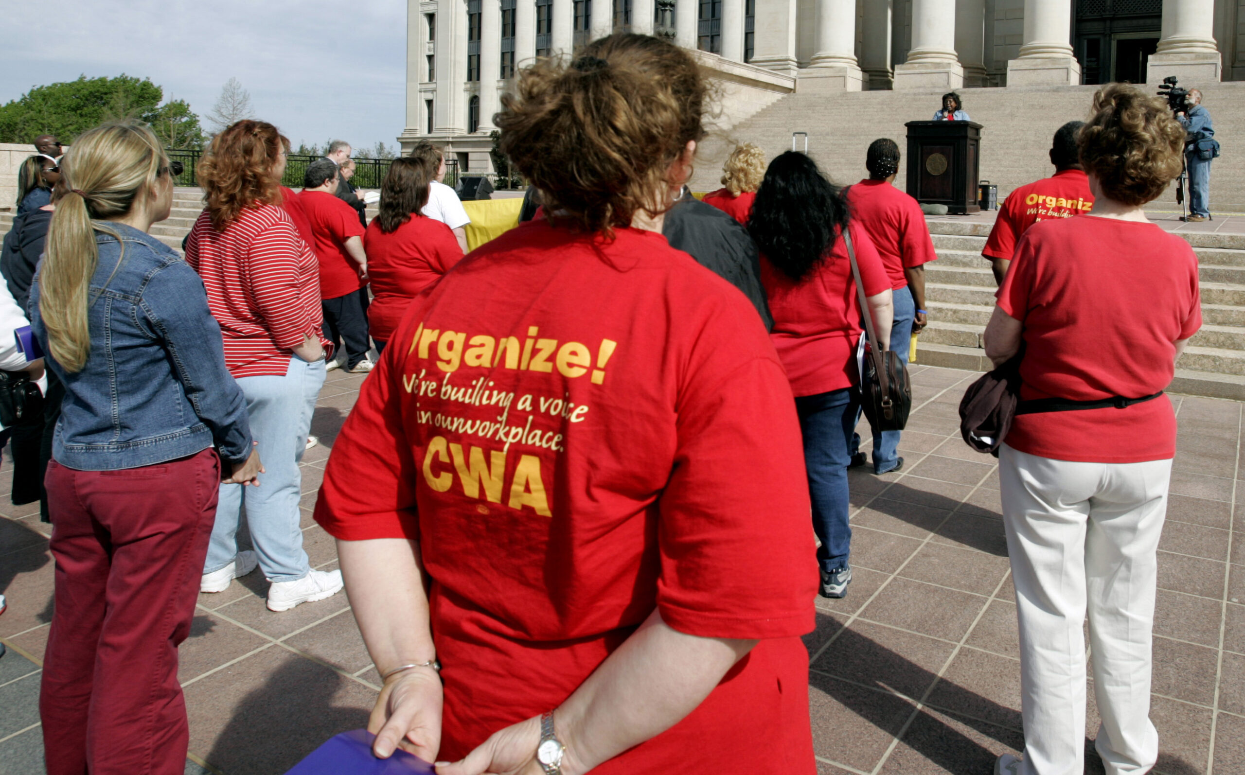 Union leader representing news industry joins group that shuns news coverage