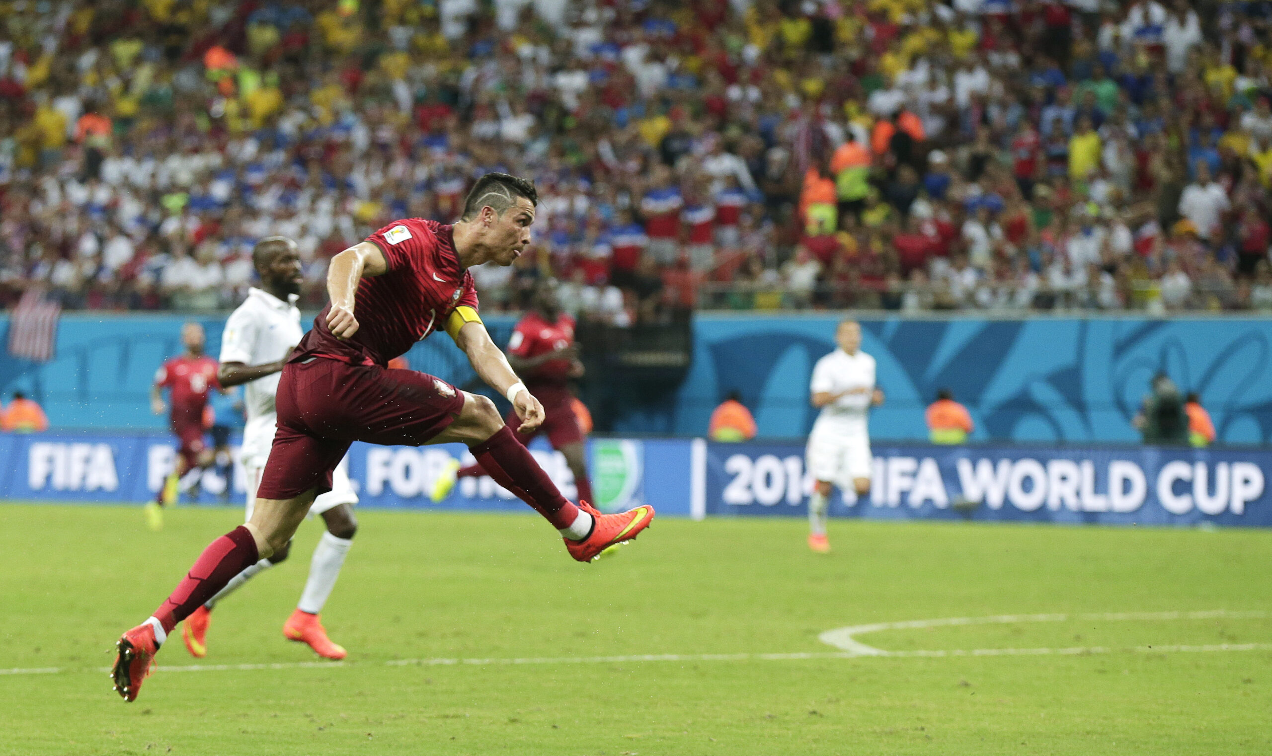 Ronaldo helps Portugal earn 2-2 draw against US