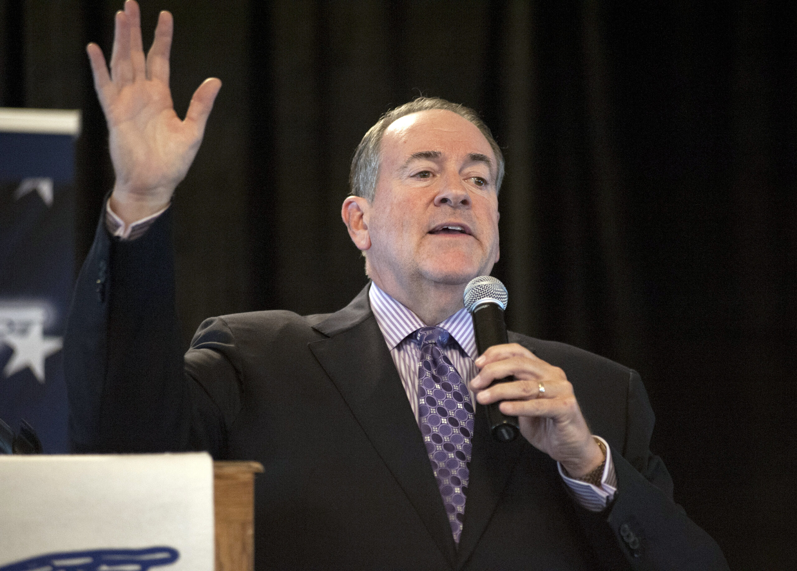Huckabee ‘concerned’ CNN debate will center on Trump