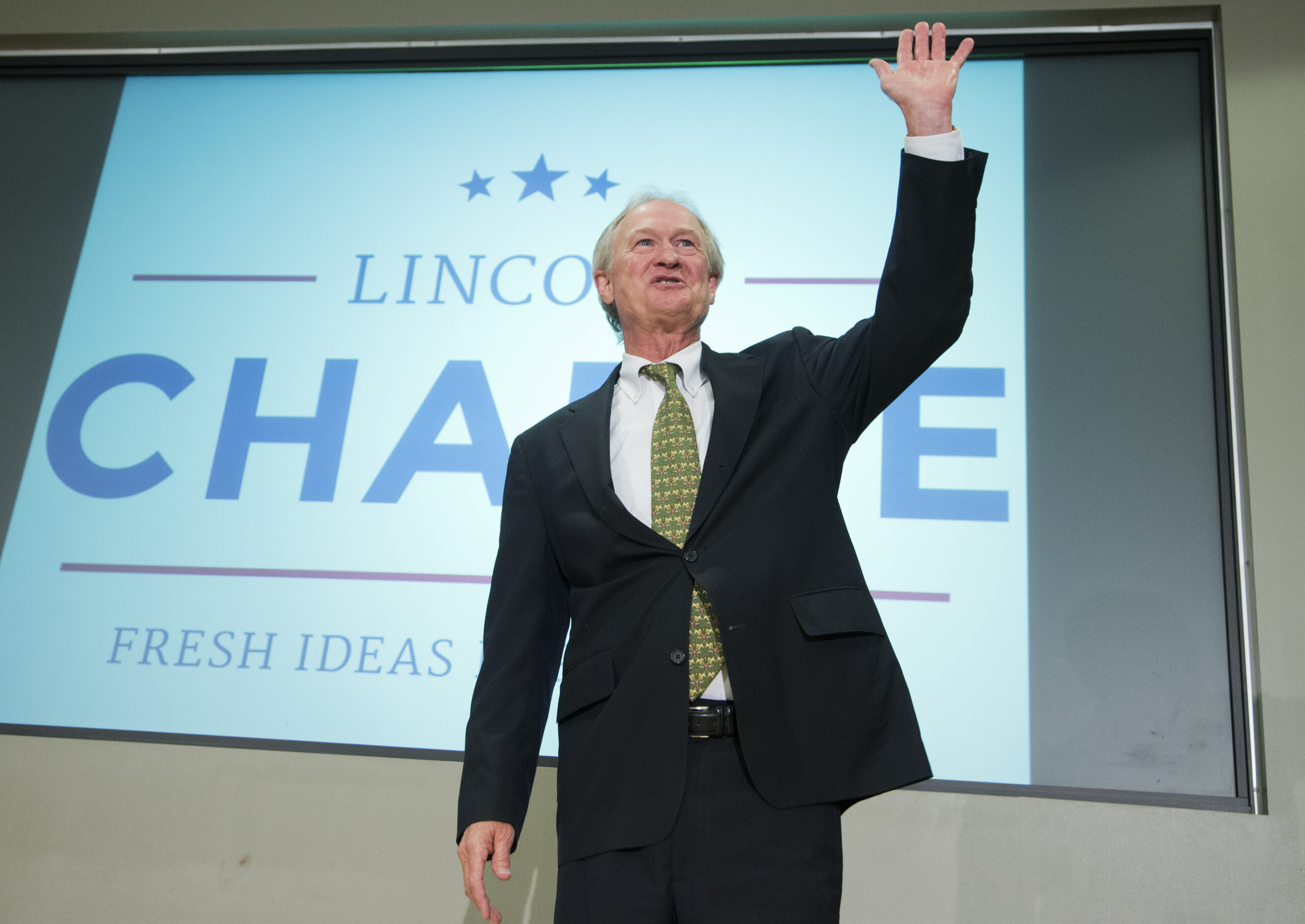 Lincoln Chafee: Less support, but with fewer grammatical errors
