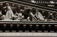 Stocks slip, leaving S&P 500 down for September