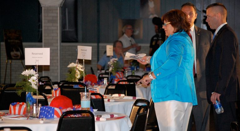 Waterloo readies for Bachmann, Perry showdown