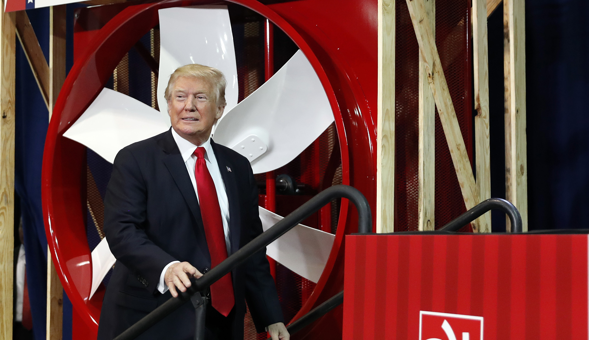 Trump sticks with 15 percent tax rate and child care credits in Missouri speech