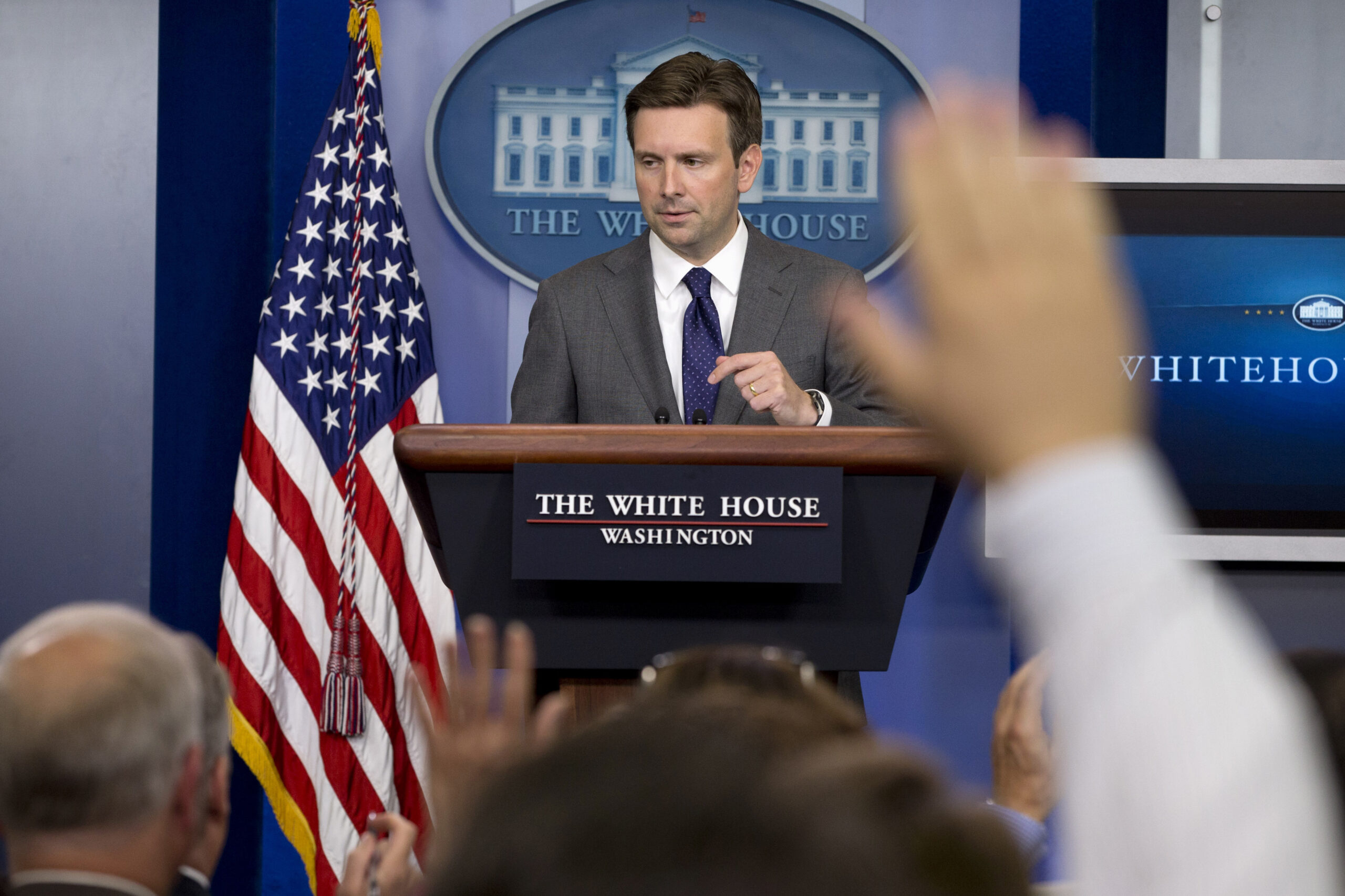US readies possible solo action against Syria