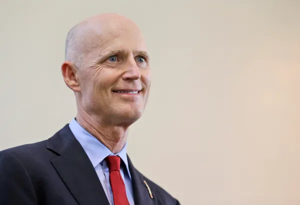 Poll shows Florida’s Rick Scott with slim homestretch lead in close Senate battle