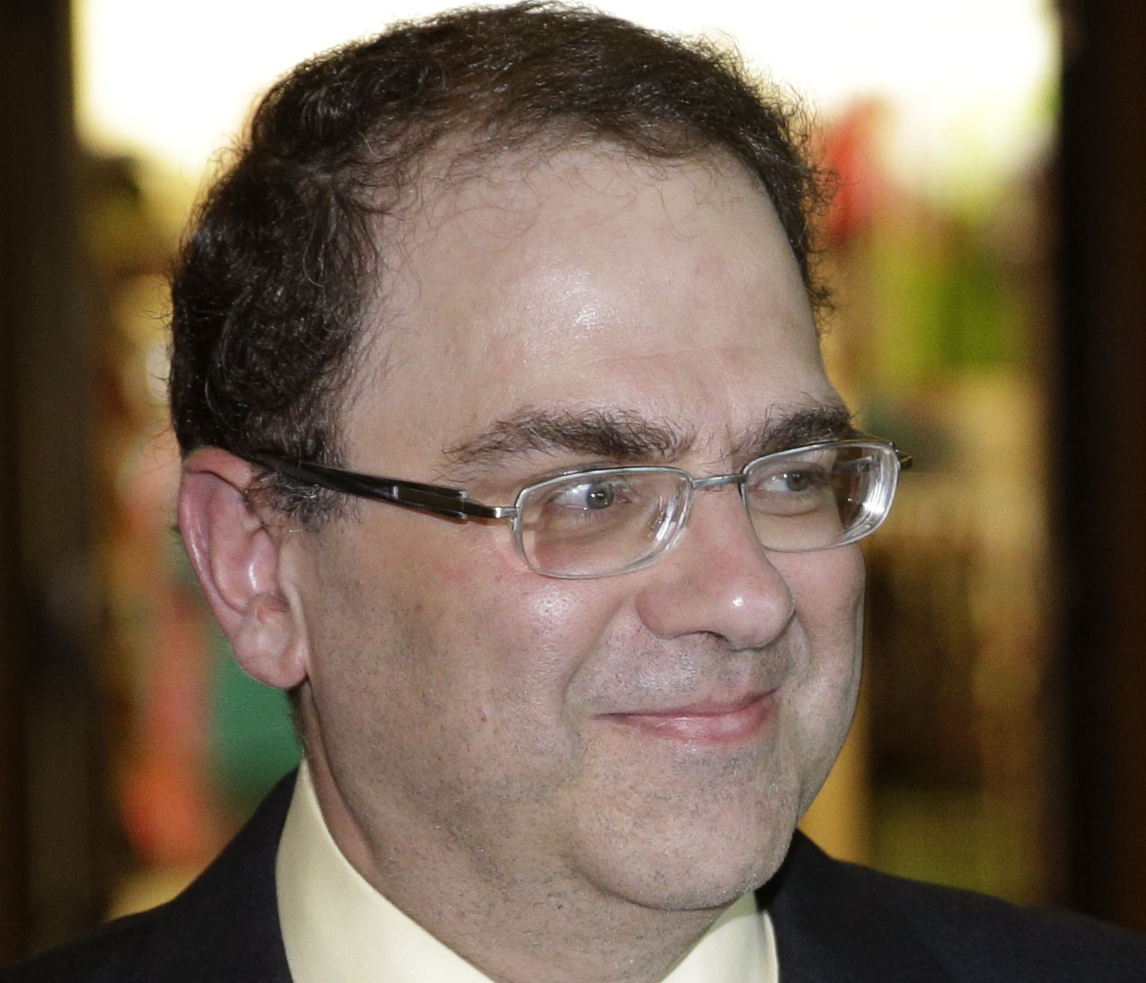 Fed official: No rate hike until 2017