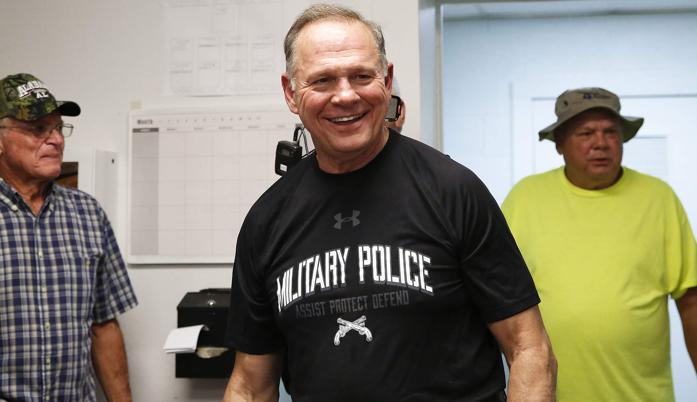 Former Alabama police officer: We knew Roy Moore liked ‘young girls’ at the mall