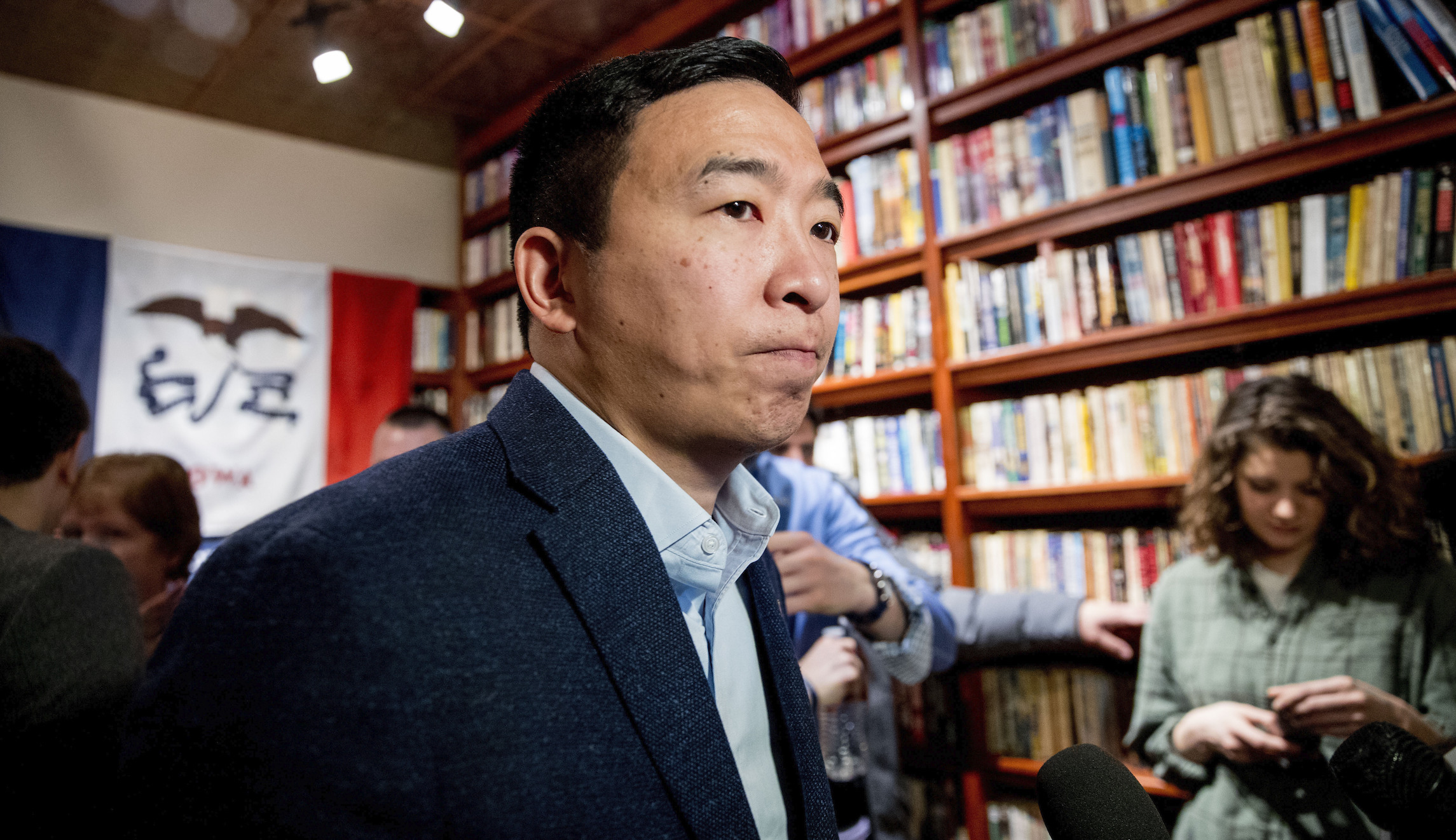 Andrew Yang laments ‘upsetting’ Warren-Sanders dispute