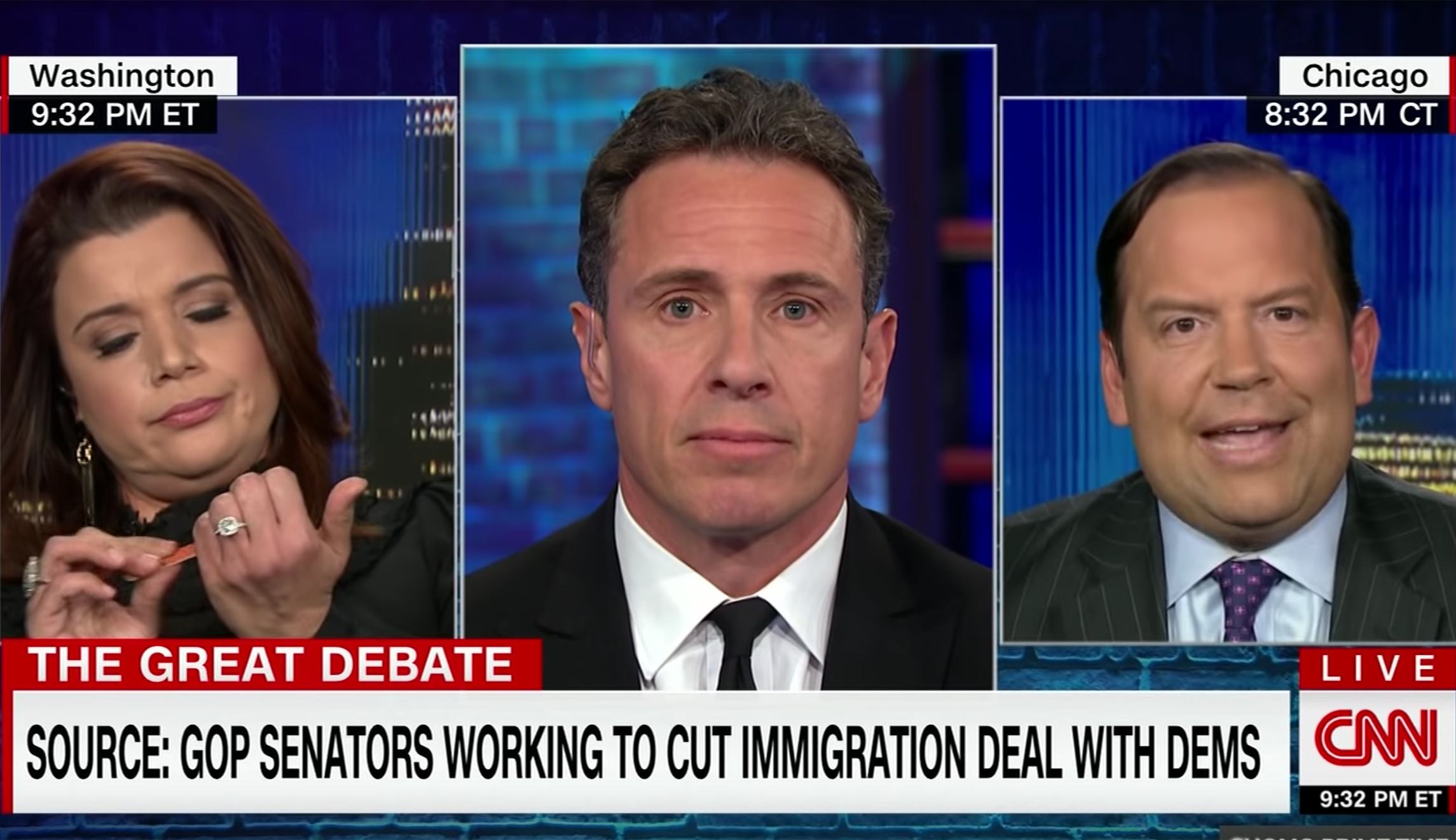 CNN’s Ana Navarro files her nails during segment on illegal immigrants