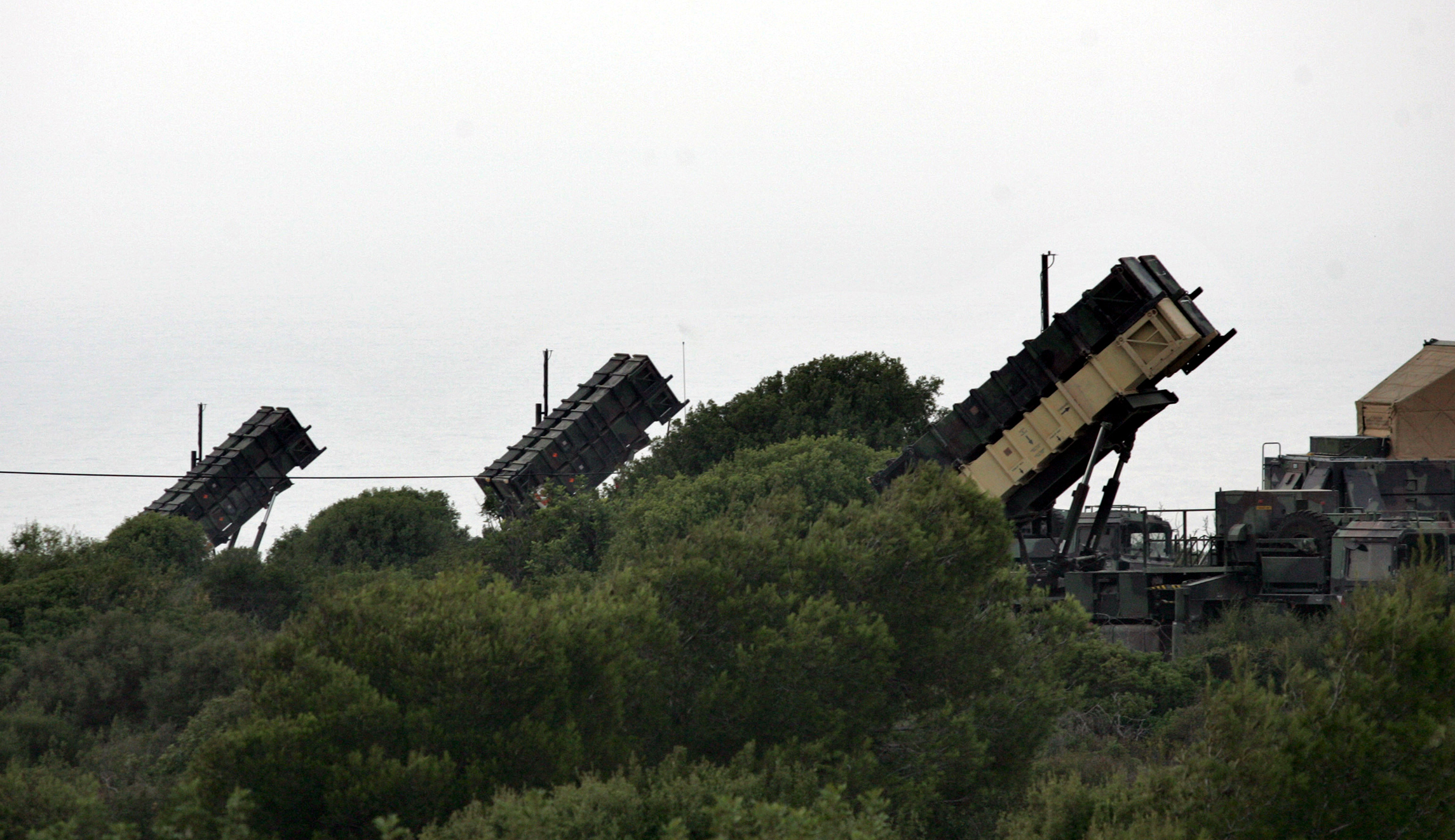 Israel shoots down Syrian fighter jet