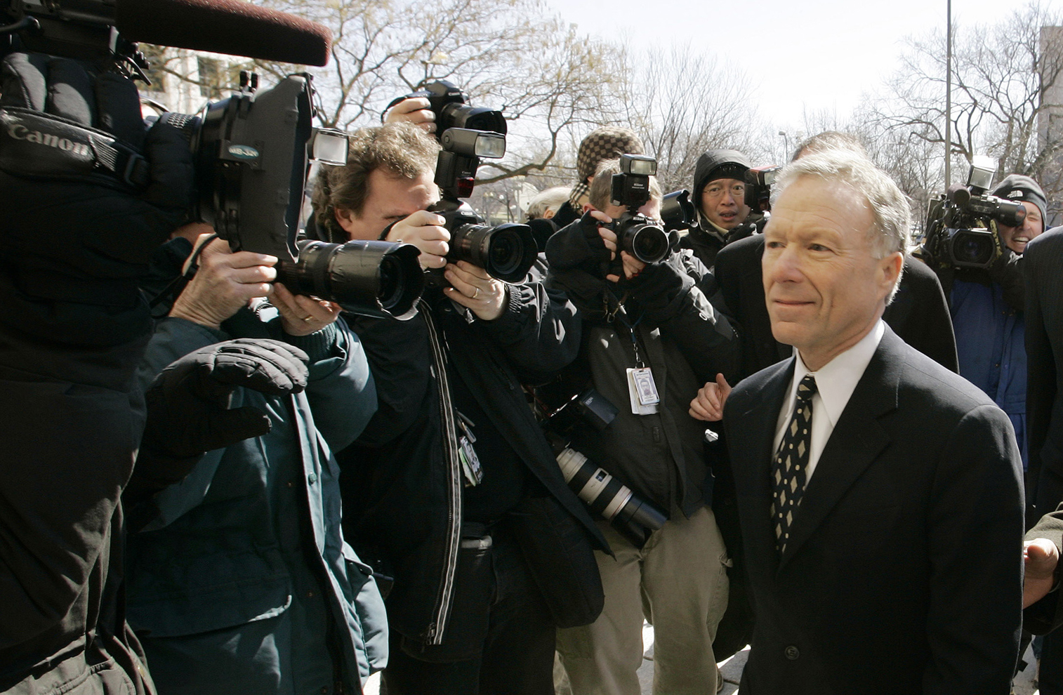 Trump signs off on pardon for Scooter Libby: Report