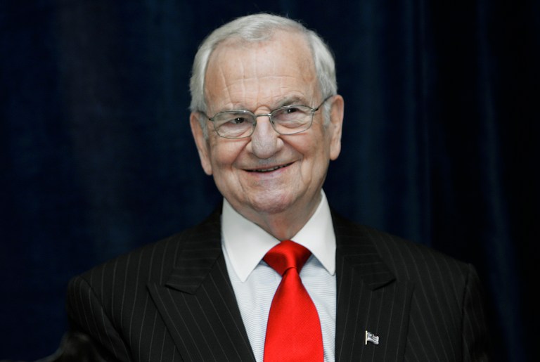 Lee Iacocca dead at 94