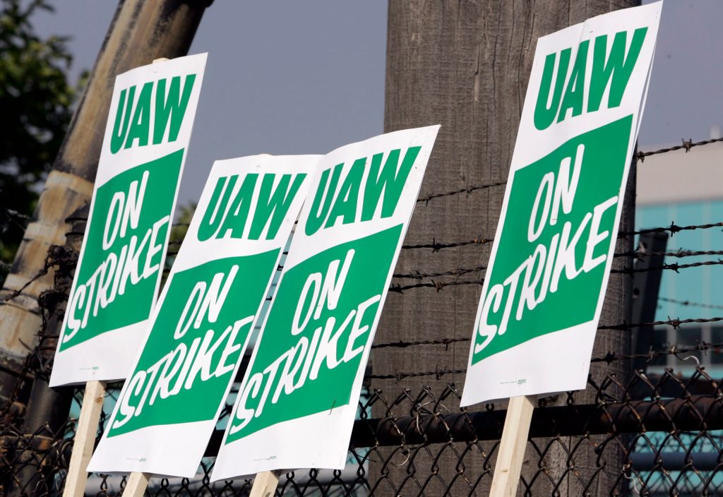 2020 Democrats are lying to you about striking auto workers