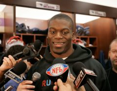 NFL player urges both sides of the aisle not to make abortion a 'partisan' issue