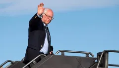 Sanders, facing billionaire donors snub, says ‘Billionaires shouldn’t exist’