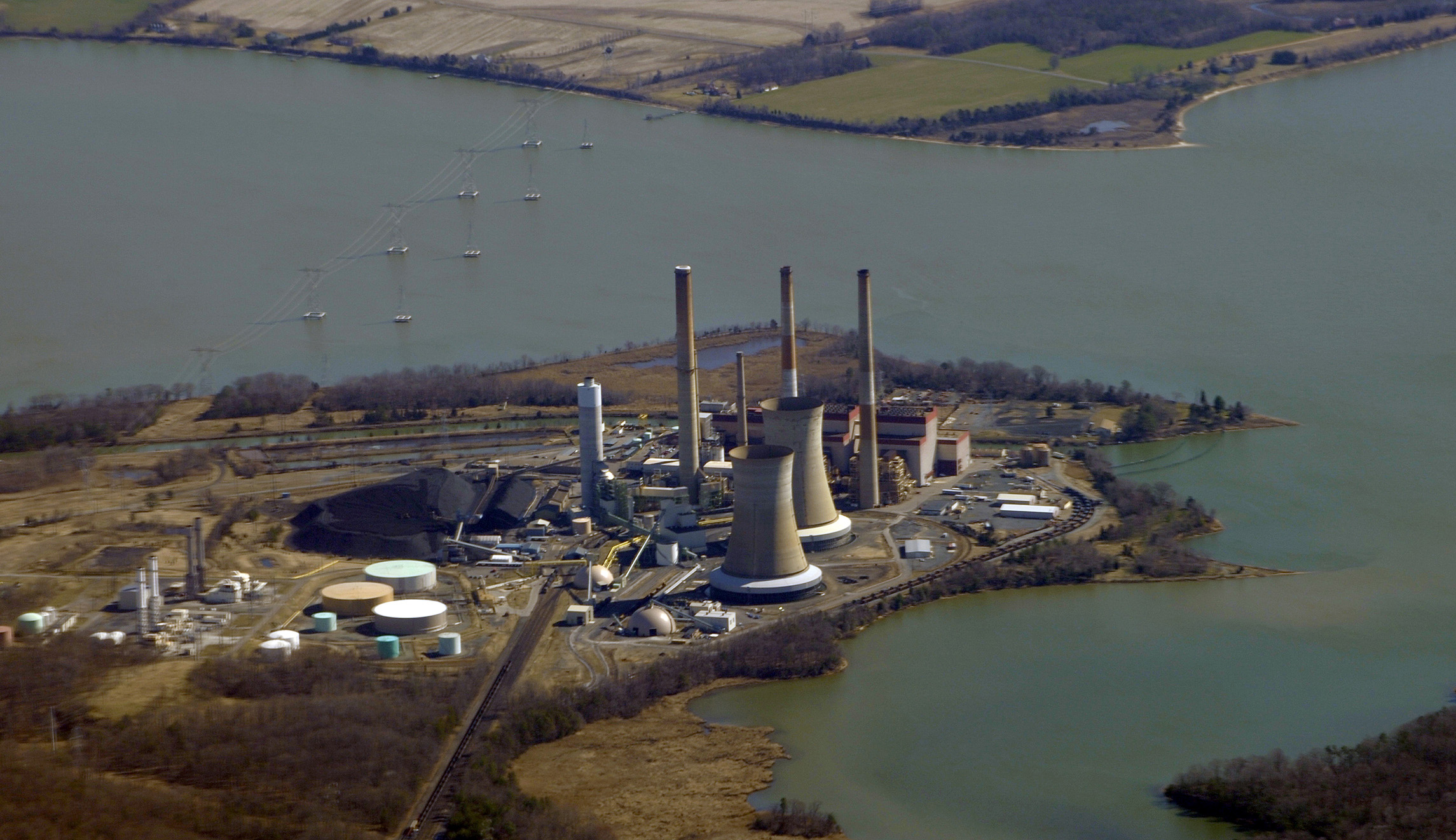 Nuclear power plants running safely after East Coast quake