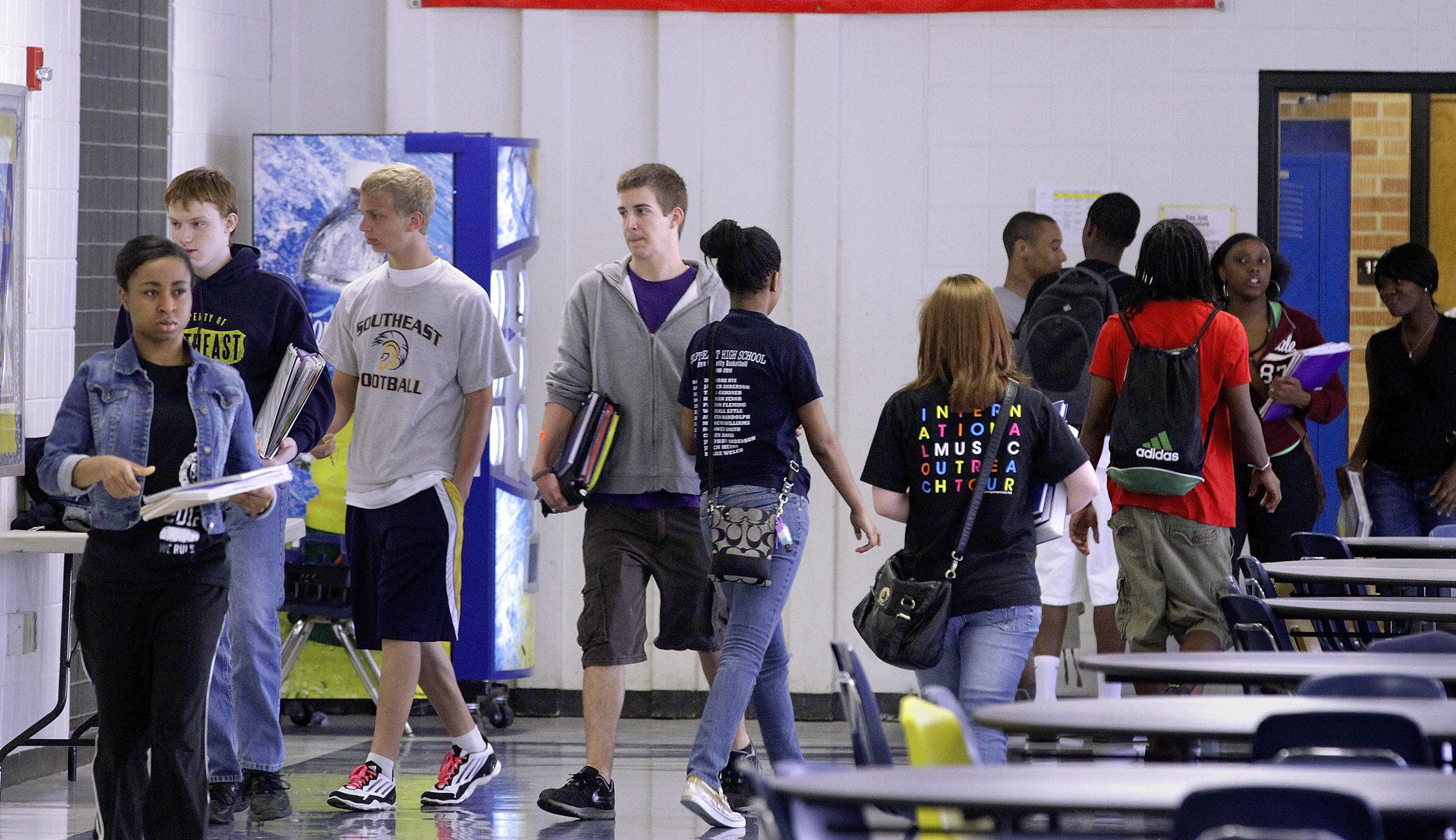 Unemployment for high school dropouts falls to record low in July