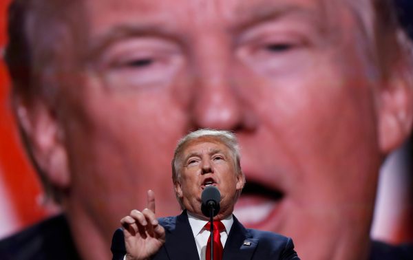 2020: Trump 7-5 fave to win re-election, Biden soaring, Warren dropping