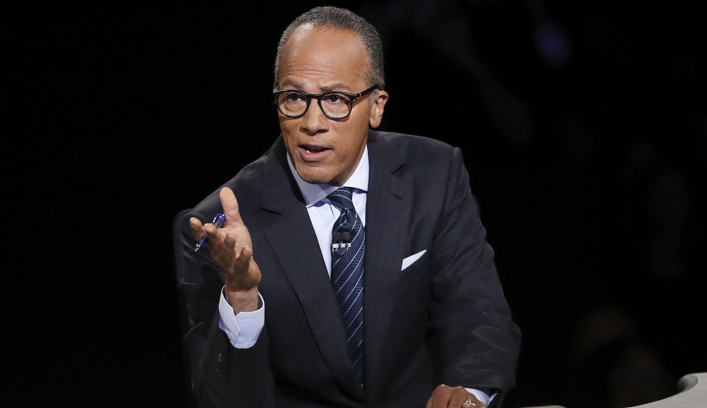 Men run the news, 2 to 1, despite demands for diversity, equality everywhere else