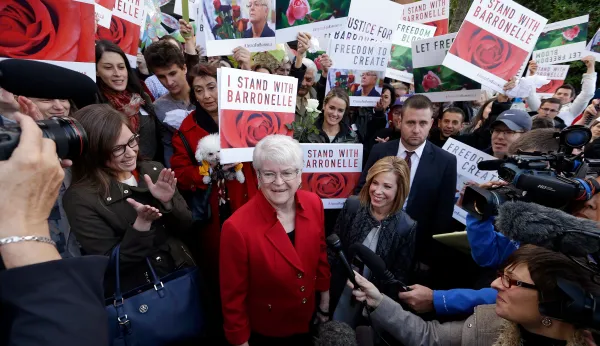 Supreme Court tosses out ruling against Washington florist who declined to make arrangement for gay wedding