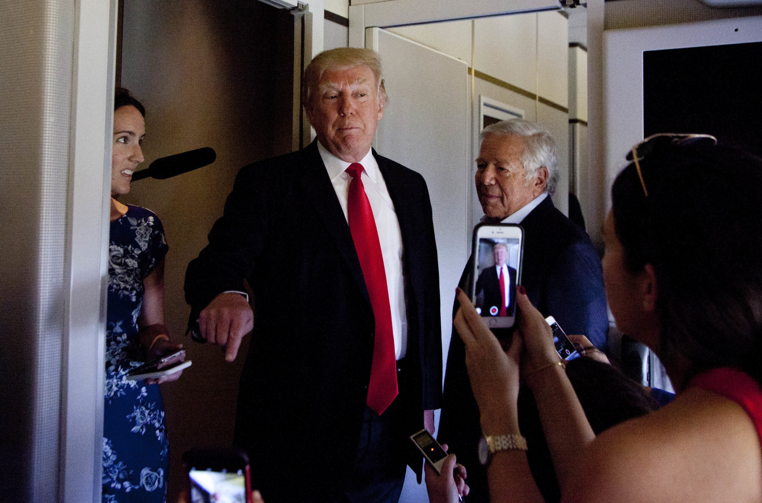 Trump ready to attack Robert Mueller after tweeting his name: Report