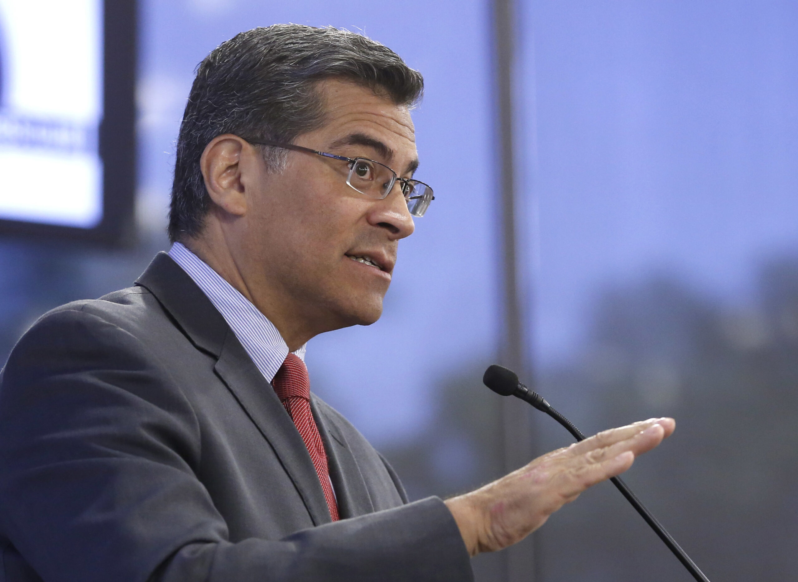 California AG sues Trump administration over census citizenship question