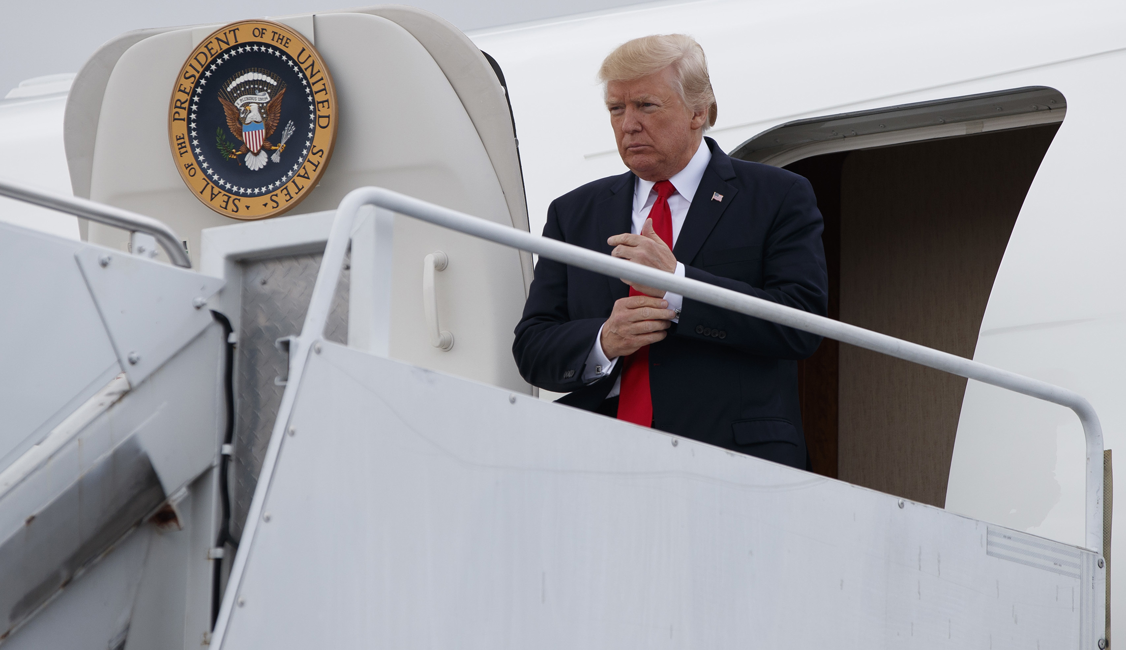 Instead of threatening shutdown over border wall, Trump should have claimed victory on spending agreement