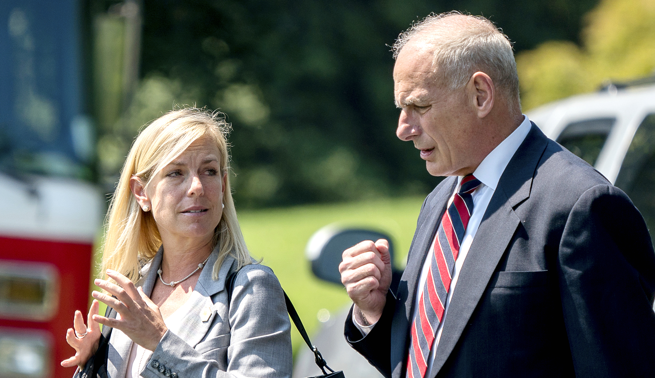 Trump mulls replacing John Kelly, Kirstjen Nielsen