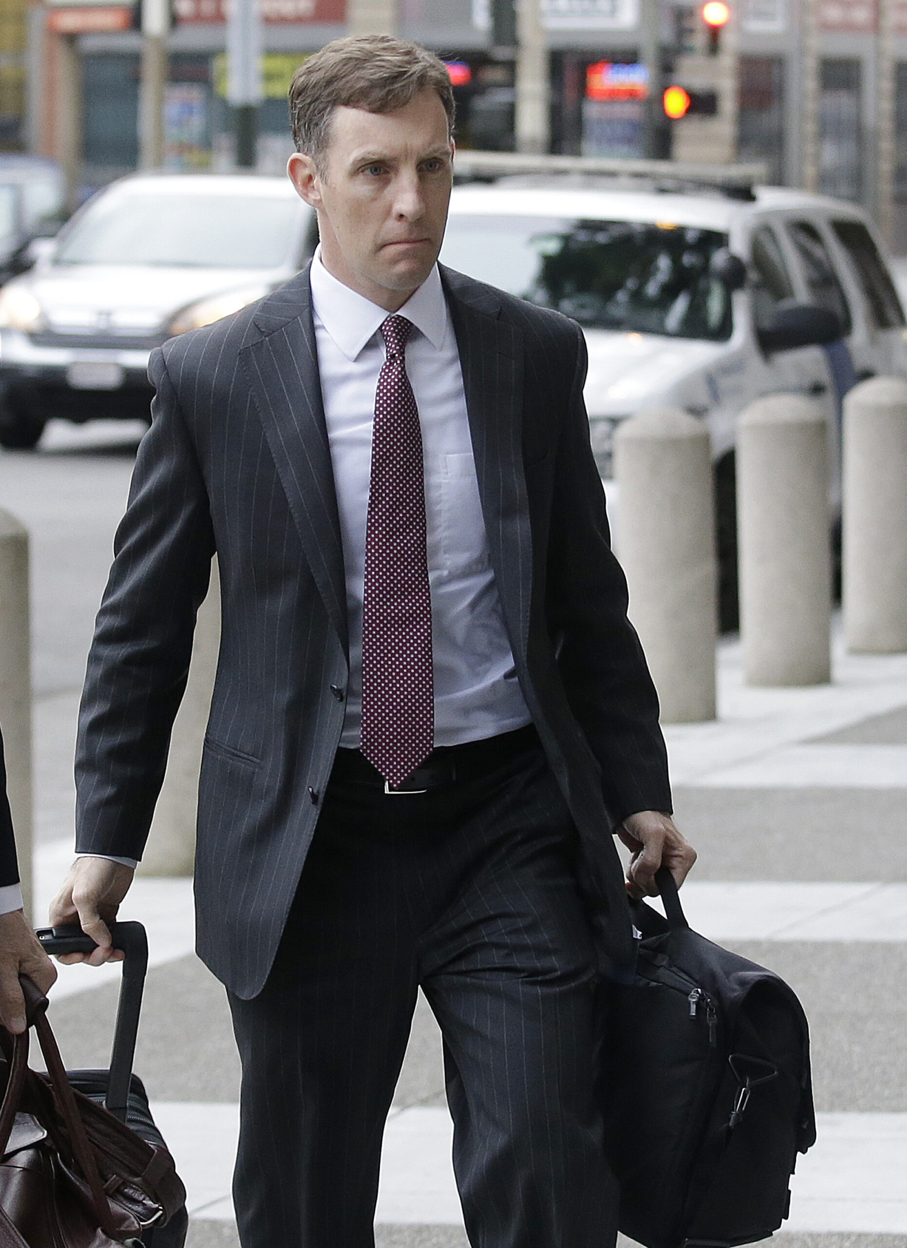 Justice Department pressures two Mueller deputies to refuse testifying
