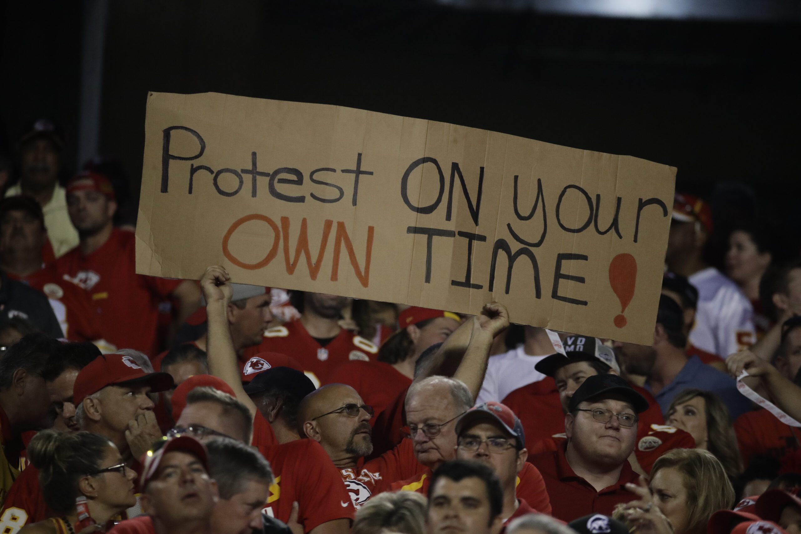 NFL: 57% call anthem protests ‘unpatriotic,’ want players fired, fan base down 1/3rd